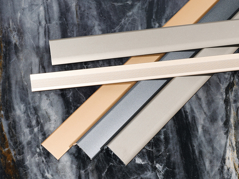 L-образная переходная полоса для пола