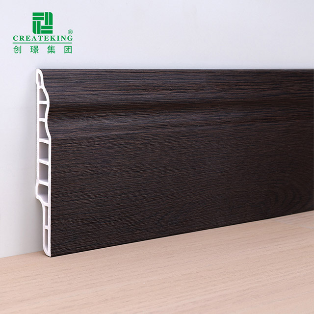 Плинтус для языка ягнят из ПВХ 100*15 мм