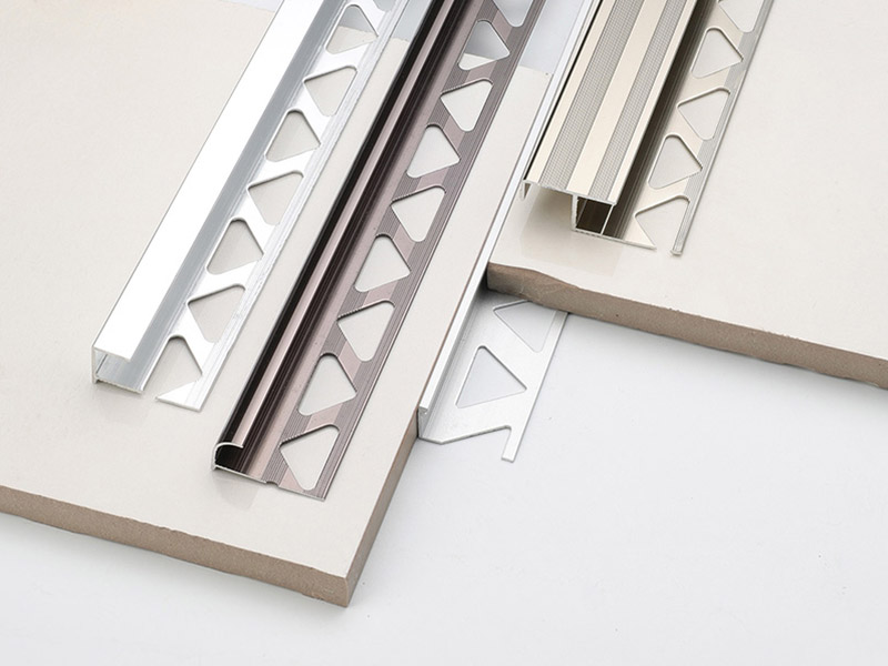 С-образная отделка края плитки