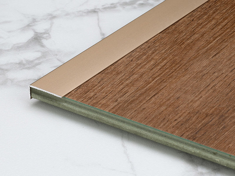 L-образная переходная полоса для пола