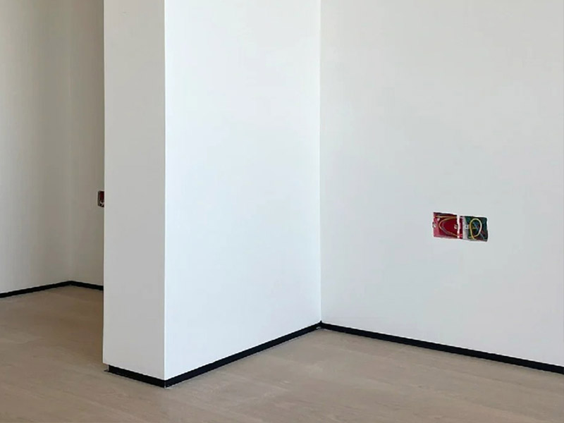 Недостатки плинтуса с теневым зазором