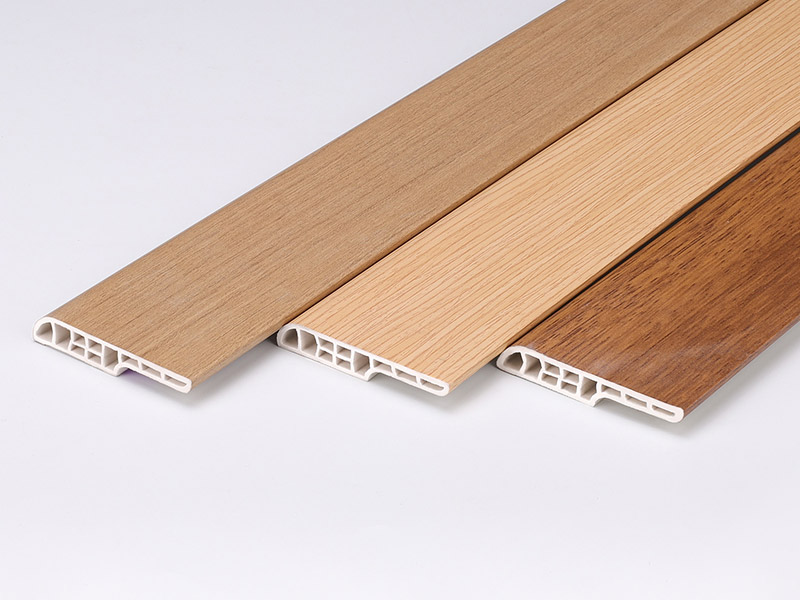 Плинтус с выпуклым носом SPC 70*12 мм