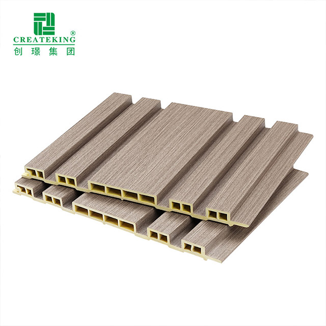 Рифленая стеновая панель WPC