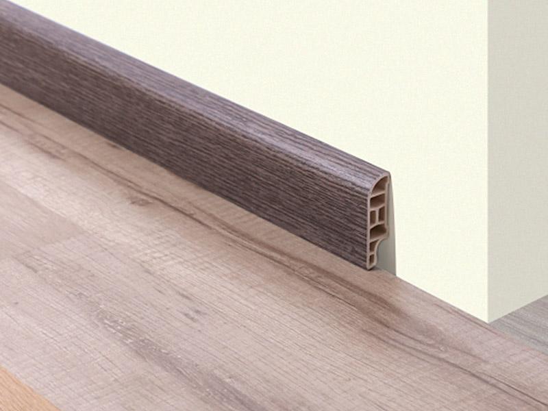 Плинтусы SPC под дерево 50*15 мм
