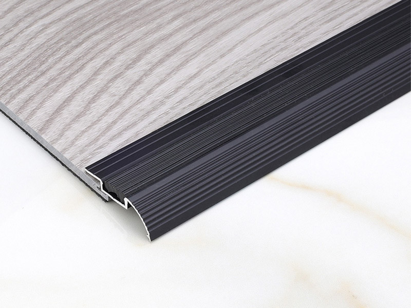 Алюминиевая переходная полоса