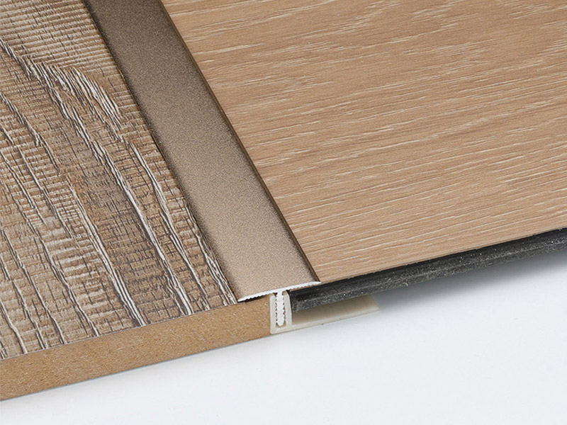 Алюминиевый Т-образный переходник для пола