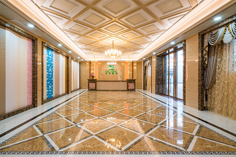 Линия алюминиевых плинтусов: новый уровень дизайна интерьера благодаря стилю и функциональности