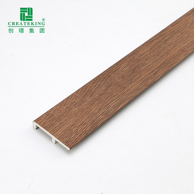 Плинтус с зажимом из ПВХ 60*12 мм