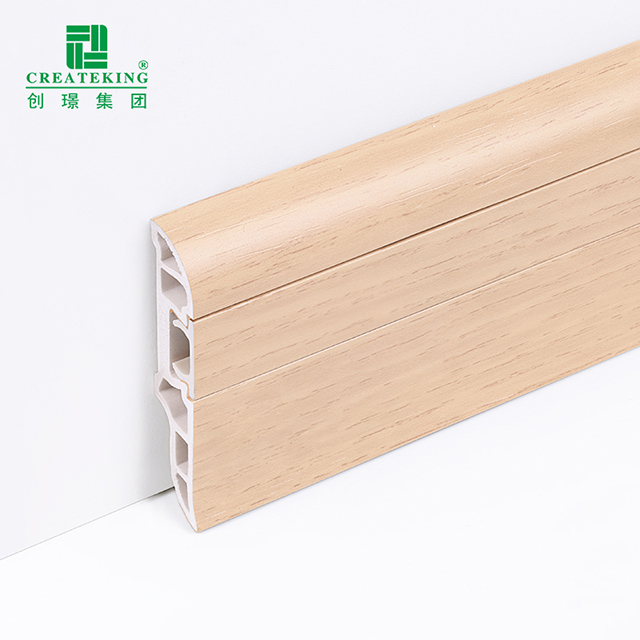 Плинтус для скрытых гвоздей из ПВХ 50*12 мм