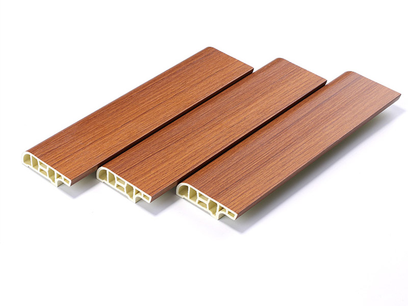 Плинтусы SPC под дерево 50*15 мм