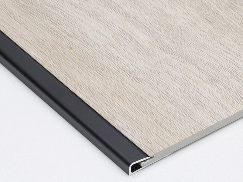 Металлическая отделка пола C-канала